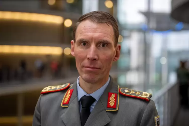Der Inspekteur des Heeres, Christian Freuding, hat einen Aktionsplan Luftlandetruppe in Kraft gesetzt.