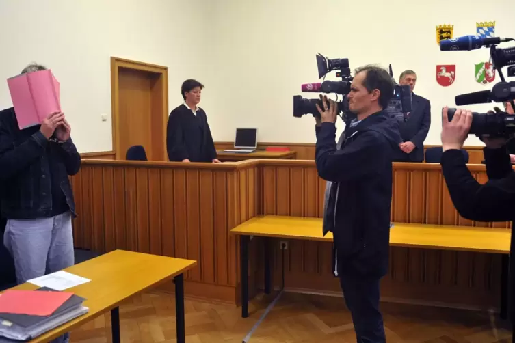 Urteil gegen &laquo;Maskenmann&raquo; in Frankreich erwartet