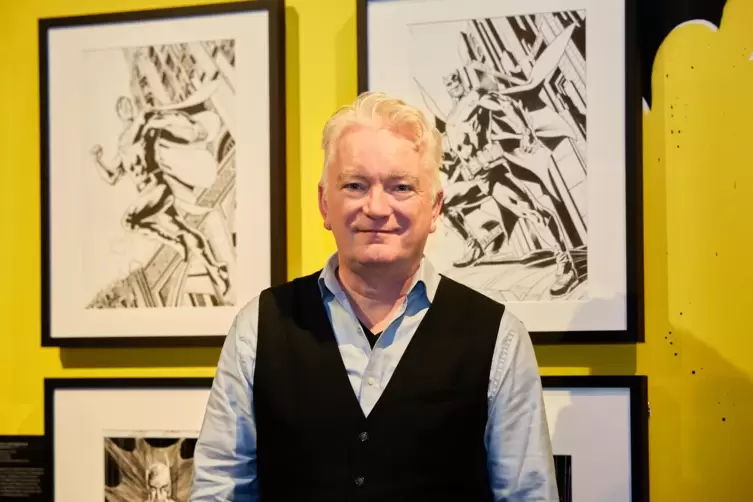 Mike Perkins im Museum. 
