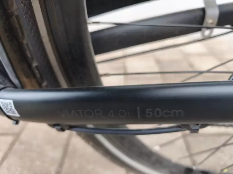 Verkaufe Herren Trekking E-Bike Marke Fischer(Viator 4.0i). Ideal für Alltag+längere Touren. Baujahr 2021, NEU gekauft 04/2022,