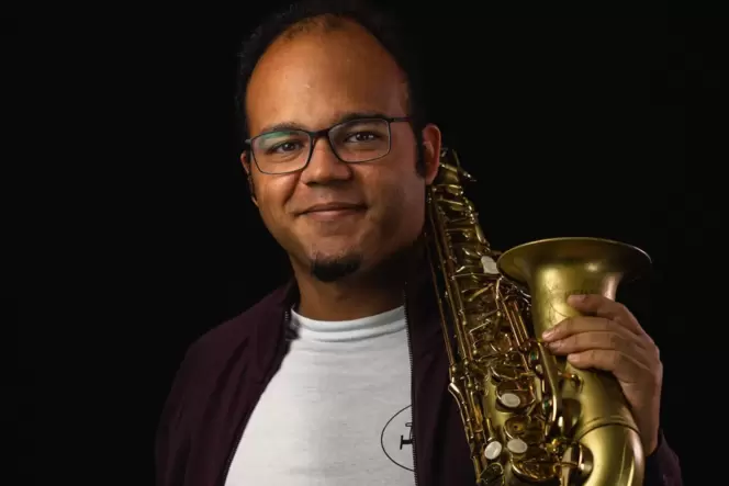 Altsaxofonist Luis Schramm ist Mitglied der Brassband Tacet.