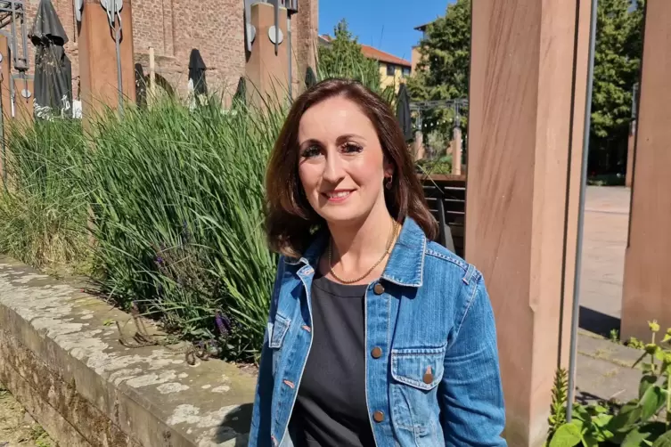 Vergibt an den OB eine &bdquo;2-&ldquo; nach dem Start: Julia May, Fraktionsvorsitzende der SPD. 