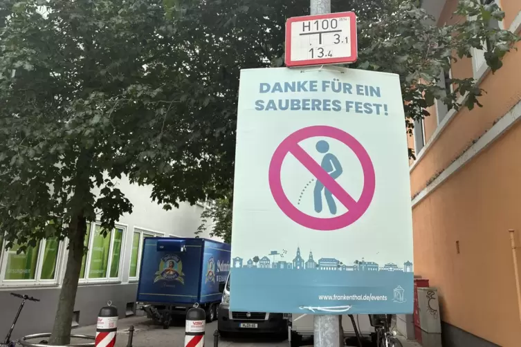 Bitte nicht auf dem Frankenthaler Strohhutfest: Wildpinkeln ist verboten. 