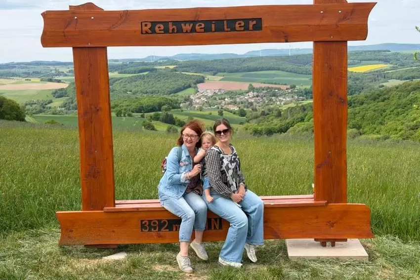 Gudrun Cassel-Pfeiffer (links) war mit ihrer Familie aus Florida bei der Kulinarischen Wanderung Anfang des Monats unterwegs – d