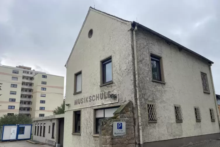 Liegt brach: das einstige Musikschul-Gel&auml;nde am Peterspark. 