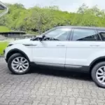 Scheckheft, gepflegter Wagen mit Panoramadach. Info: