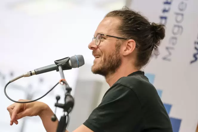 Lesung mit Arne Semsrott