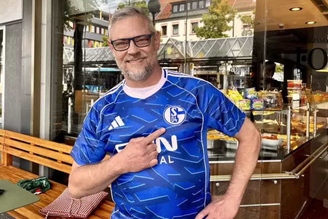 Schalker durch und durch: Heinrich Grim freut sich auf die anstehende Erstliga-Saison − und ist trotzdem demütig.