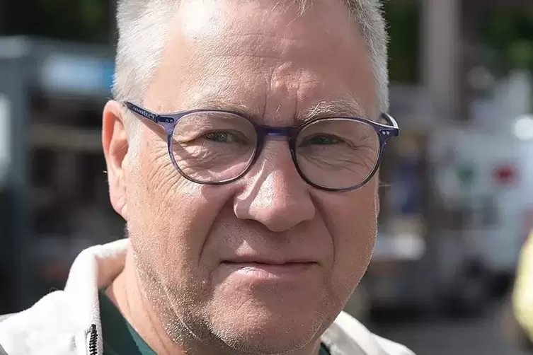 Elmar B&uuml;ffel