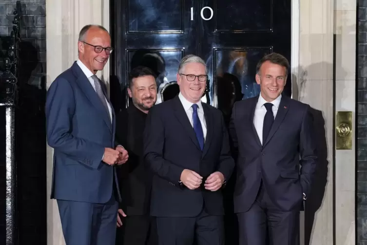 Ukraine-Krieg - Treffen von Starmer, Merz, Macron und Selenskyj