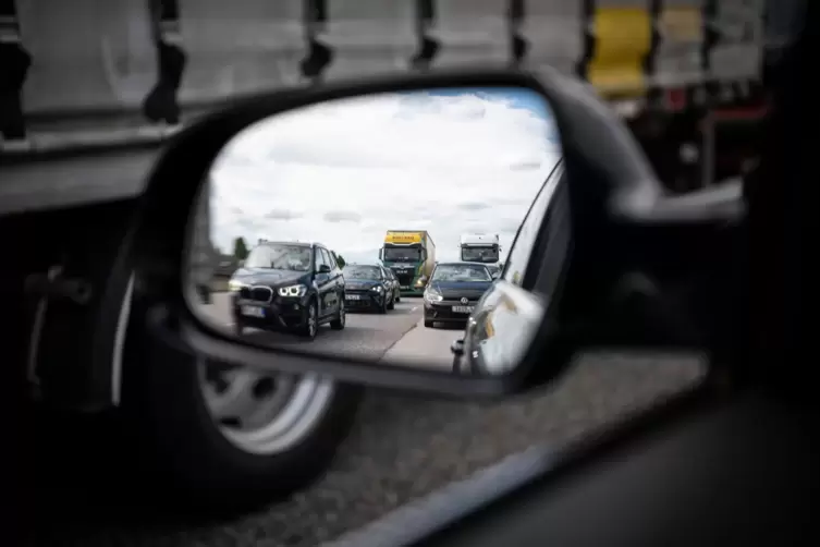 Stau auf der A5