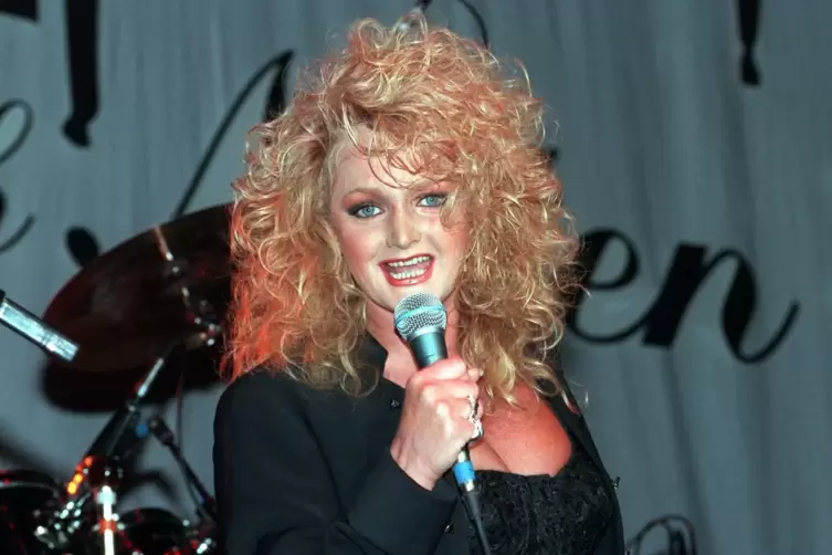 Bonnie Tyler wird 75 - Sorge um die Queen der Rockballaden