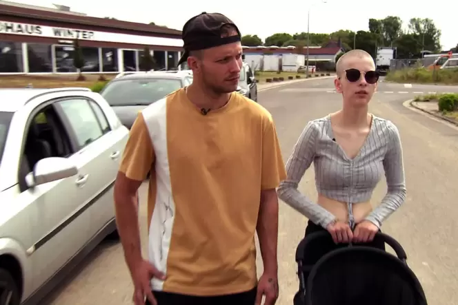 Mike und Angelique sind Teilnehmer der Sendung »Armes Deutschland« und darüber bundesweit bekannt.