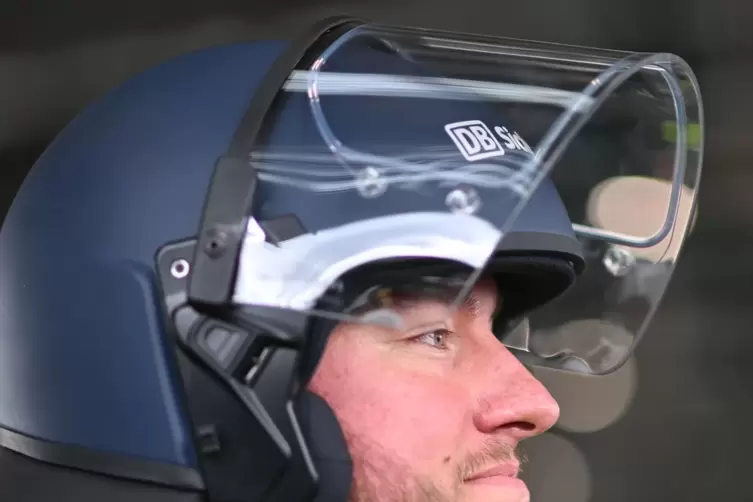 Helme f&uuml;r DB Sicherheit
