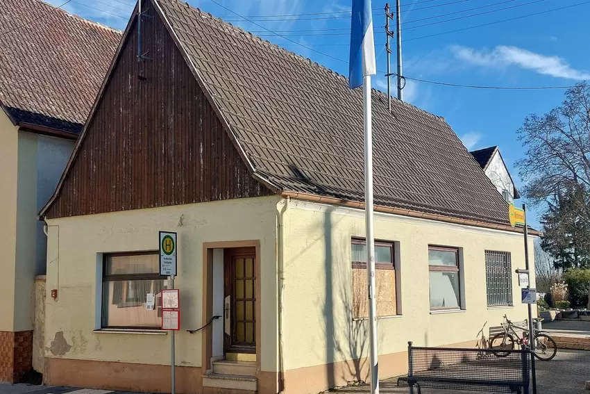Das Milchhaisel vor dem Start der Sanierung. Rund 80.000 Euro soll es schätzungsweise kosten, aus dem Gebäude einen Treffpunkt f