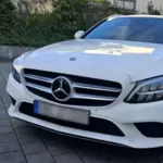 das Fahrzeug überzeugt durch umfangreiche Ausstattung und einen hervorragenden Allgemeinzustand – ein ideales, vernünftiges Allt