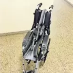 11255061_10_1 Breite 62 cm, Tiefe 93 cm, Sitzfläche 45x42 cm, fest montierte Armlehnen, auch als Reise-Rollstuhl verwendbar, Gewicht 8,7 kg, N