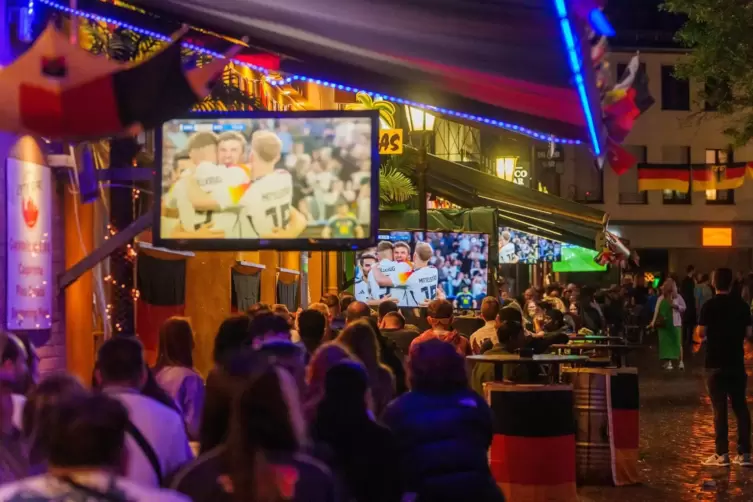Public Viewing