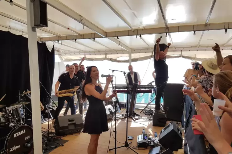 Einer der magischen Festivalmomente: die Brass Machine 2019 auf dem Genfer See. 