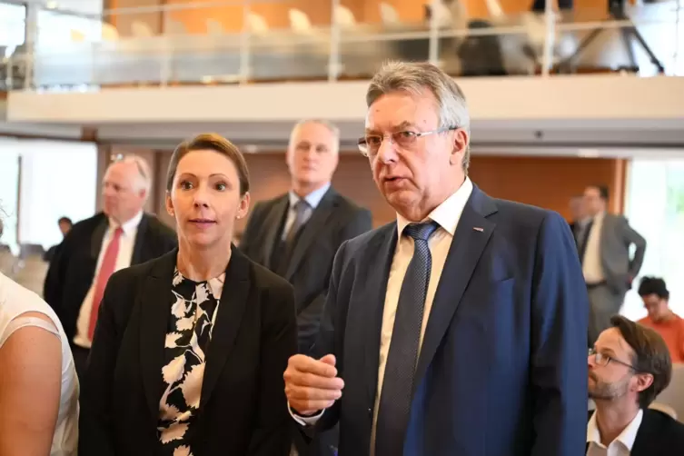 Bundesverfassungsgericht zu TV-Vertr&auml;gen