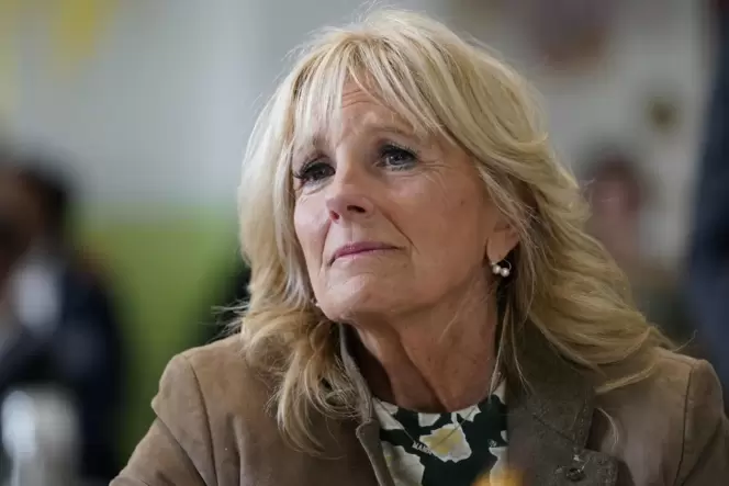 Jill Biden stellt in ihrem Buch die letzten Monate der Präsidentschaft ihres Mannes als persönliche und politische Ausnahmesitua