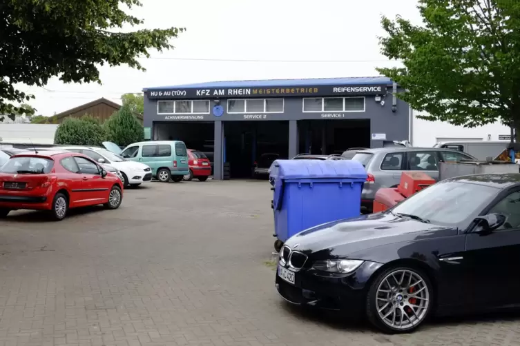 Ali Celikt&uuml;rks Werkstatt liegt direkt an der Frankenthaler Stra&szlig;e und ist nicht mehr zug&auml;nglich. 
