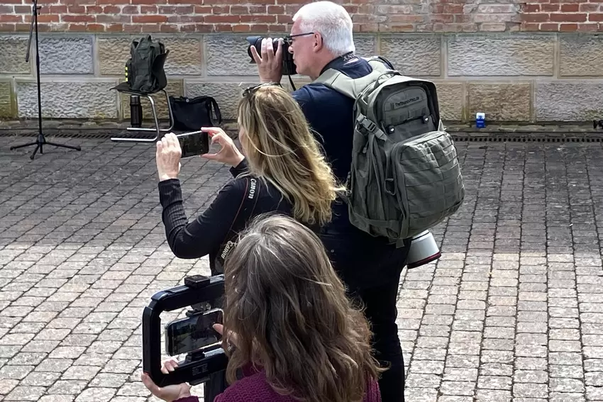 Auch Medienvertreter hatten den Kommandeurswechsel im Blick.