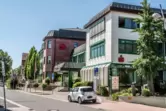 Hier war jemand wachsam und hat so einen Kunden vor Kriminellen beschützt: Sparkasse in Grünstadt. 