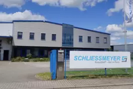 Der Kunststoff verarbeitende Betrieb Schliessmeyer ist am Zweibrücker Funkturm ansässig. 