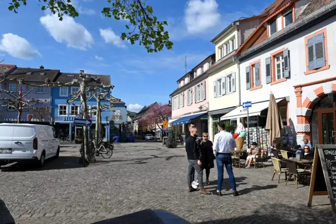 Das nördliche Ende des Stadtplatzes soll probeweise autofrei werden.