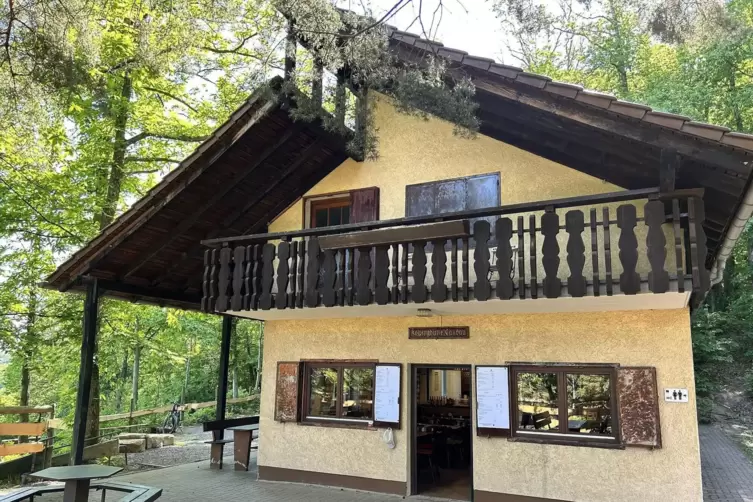Nicht jede H&uuml;tte wird vom Pf&auml;lzerwaldverein betrieben: Die Kolpingh&uuml;tte bei Ranschbach. 