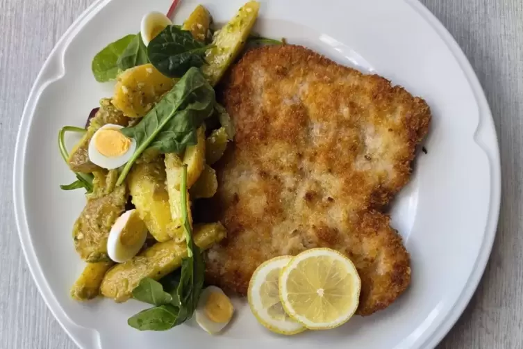 Klassisch gut: Wiener Schnitzel. 