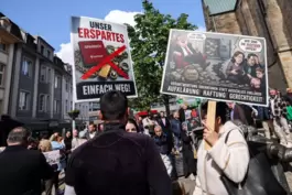 Protestkundgebung zum Sparkasseneinbruch in Gelsenkirchen