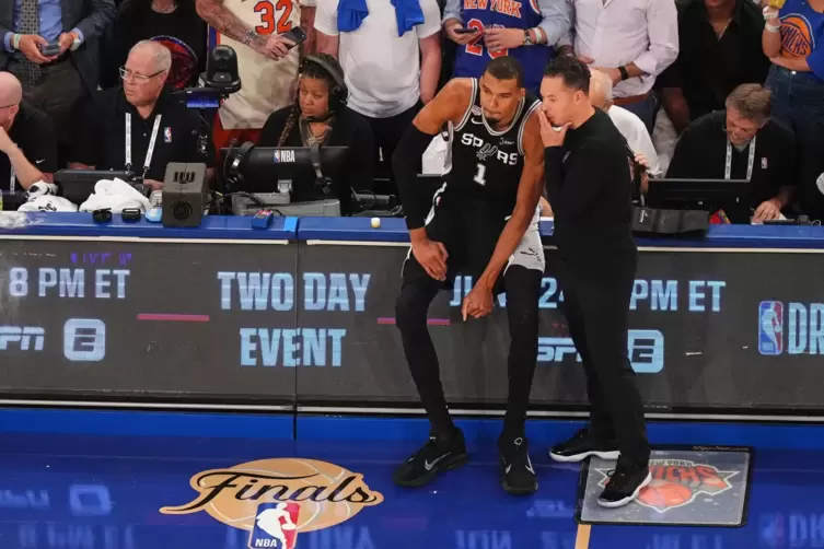 New York Knicks - San Antonio Spurs