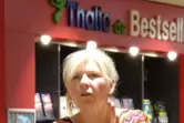 Authentisch und lebensnah: Monika Geier bei der Buchvorstellung in der Kaiserslauterer Thalia-Filiale. 