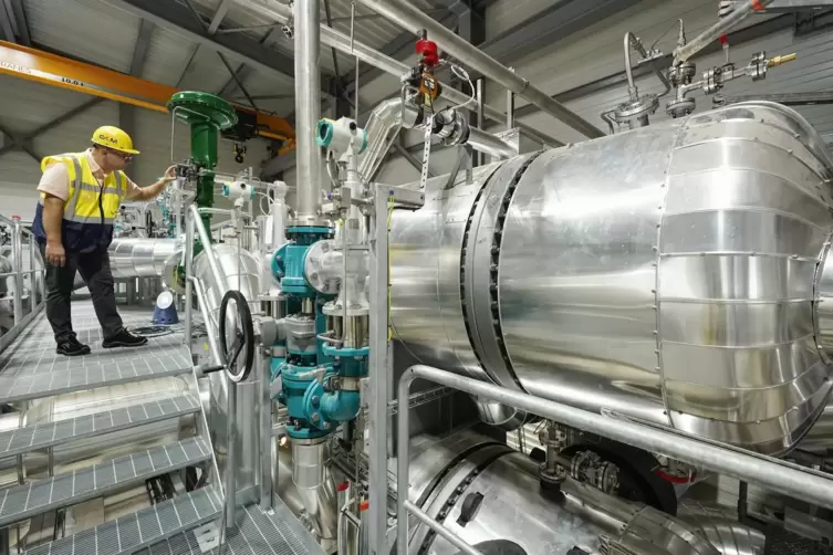 Eine Flussw&auml;rmepumpe hat die MVV schon in Betrieb, eine zweite soll folgen.