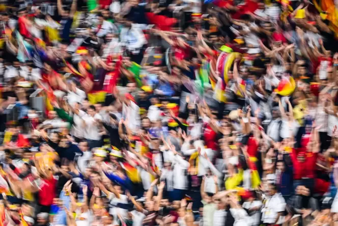 Fans machen eine La-Ola-Welle