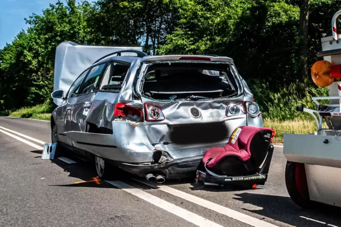 An dem Unfall Ende Mai 2026 auf Höhe der Grünmülldeponie waren drei Fahrzeuge beteiligt. Eine Person wurde dabei schwer verletzt