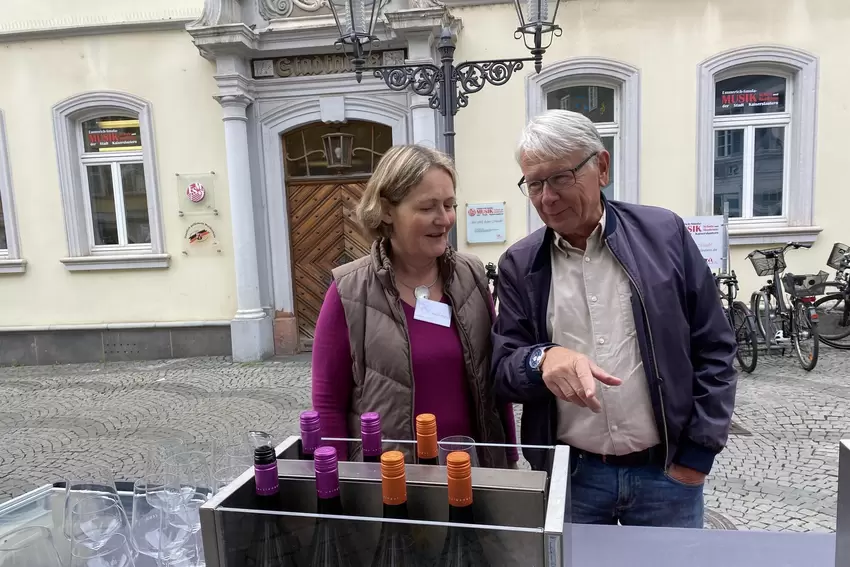 Ex-OB Klaus Weichel darf jetzt, seit er nicht mehr im Amt ist, ein Gläschen trinken, zwinkert er.