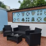 11255965_10_1 2 Sessel, Doppelsitzer, Tisch mit Glasplatte und Ablage