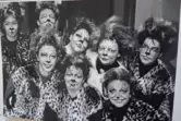 Riesen-Erfolg 1996: Tanzauftritt der Gymnastikfrauen im Musical-Cats-Kostüm. 