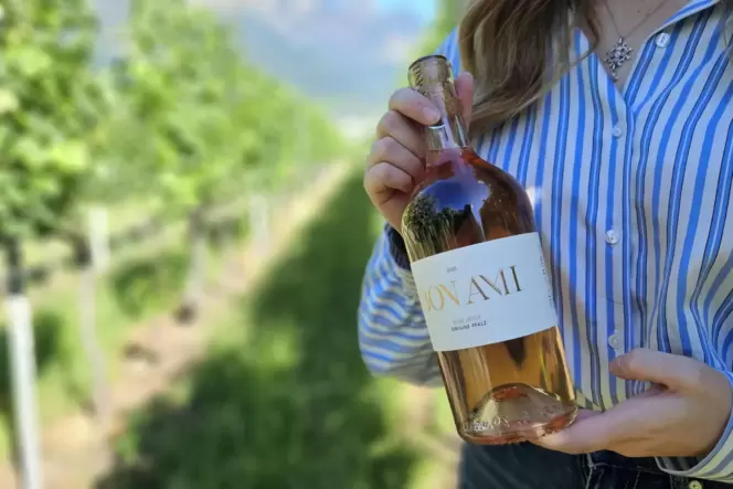 Der Rosé aus Freinsheim ist wie ein guter Freund. Der Rosé aus Freinsheim ist wie ein guter Freund.
