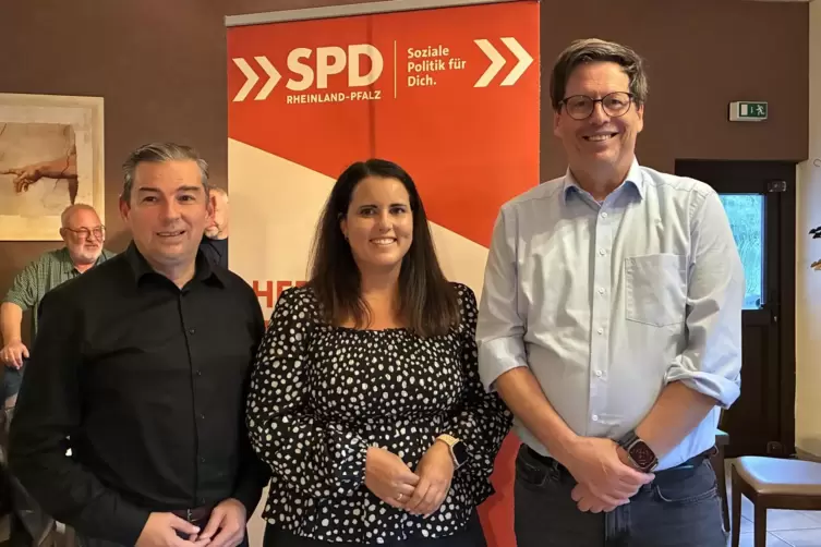 Gef&uuml;hrt wird die Zweibr&uuml;cker SPD vom Vorsitzenden St&eacute;phane Moulin (links) und seinen Stellvertretern Julia Starck und Marold Wos