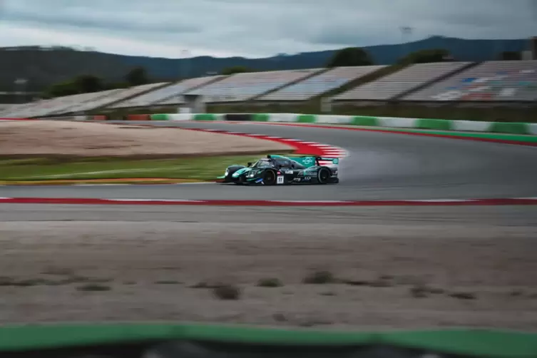 Test in Portugal: Lukas Hein im LMP3-Rennauto.