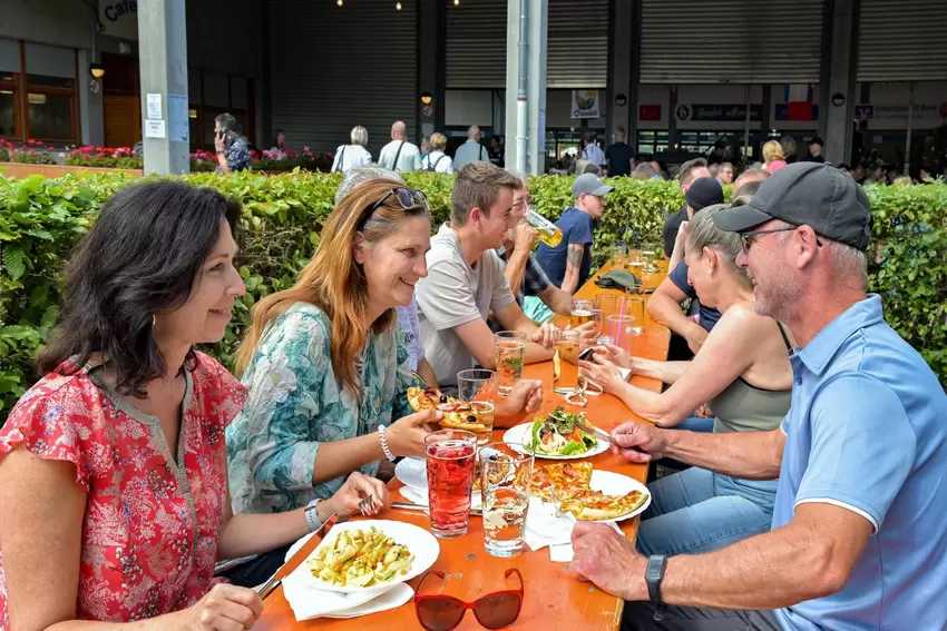 Das Karpfenfest in Otterstadt fand 2024 mithilfe eines italienischen Gastronomen statt. Im Folgejahr fiel es aus.