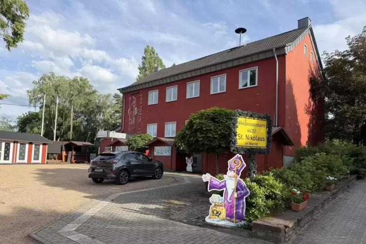 Nikolaus-Fans k&ouml;nnen auf dem Nachhause-Weg einen kurzen Stopp am Nikolaus-Postamt in St. Nikolaus im Saarland einlegen. Es sind 
