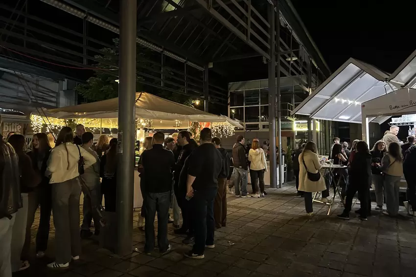 Auf dem Giraffenplatz ging’s turbulenter zu.