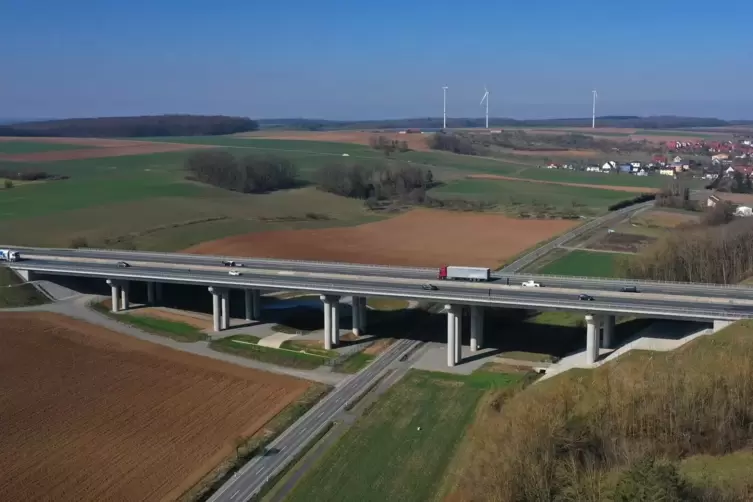 Talbr&uuml;cke Schraudenbach