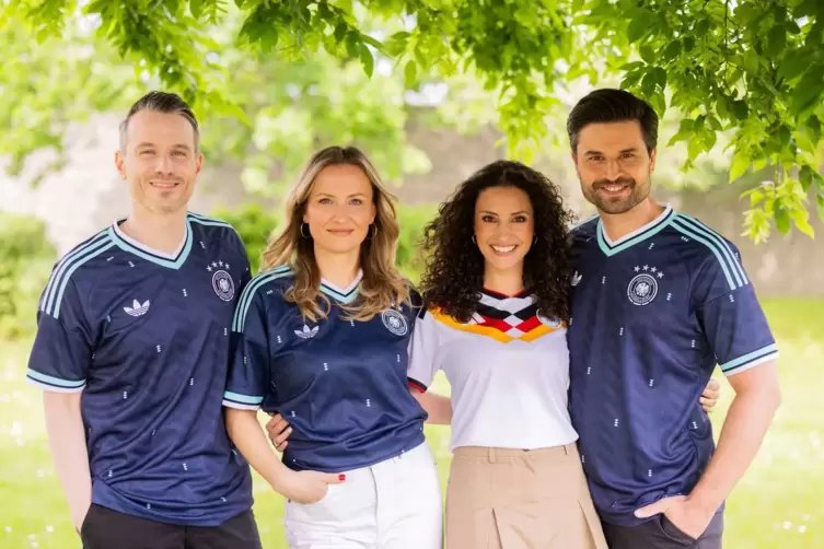 Schauspielern Niedieck kritisiert r&uuml;pelhafte Fu&szlig;ball-Eltern
