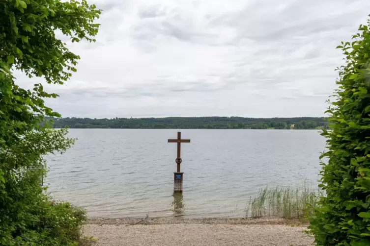 Kreuz im Starnberger See